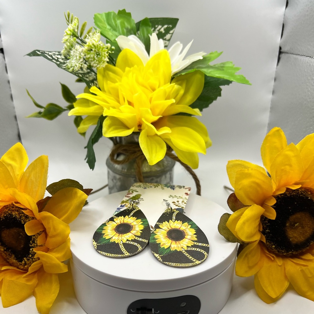 Teardrop Shaped Double Sided Sunflower Earrings NEW‎
